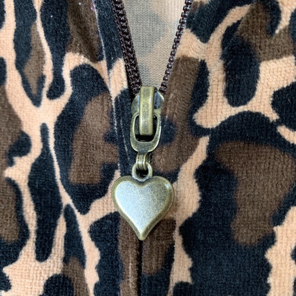 Velour Leopard JoggerJacket - Picture 4 of 8